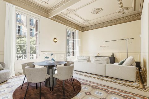 3 bedrooms apartment for sale in Barcelona, Catalonia, Spain № 9023 - photo 5