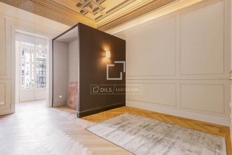 3 bedrooms apartment for sale in Barcelona, Catalonia, Spain № 9023 - photo 28