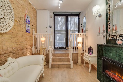 2 bedrooms apartment for sale in Barcelona, Catalonia, Spain № 9020 - photo 4
