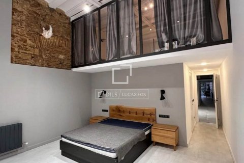4 bedrooms apartment for sale in Barcelona, Catalonia, Spain № 9025