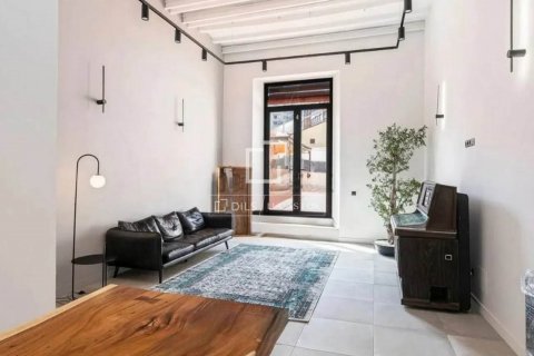 4 bedrooms apartment for sale in Barcelona, Catalonia, Spain № 9025 - photo 4
