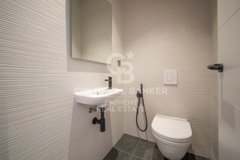 4 bedrooms apartment for sale in Barcelona, Catalonia, Spain № 5425 - photo 22