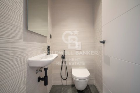 4 bedrooms apartment for sale in Barcelona, Catalonia, Spain № 5425 - photo 21