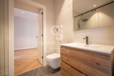 4 bedrooms apartment for sale in Barcelona, Catalonia, Spain № 5425 - photo 16
