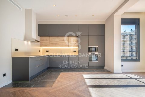 4 bedrooms apartment for sale in Barcelona, Catalonia, Spain № 5425