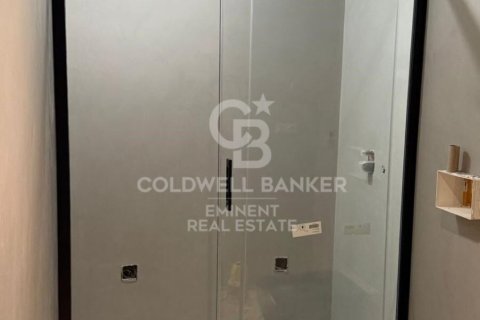 Apartamento de 2 dormitorios en venta en Barcelona, Cataluña, Spain № 5421 - foto 26