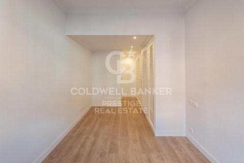 Ático de 3 dormitorios en venta en Barcelona, Cataluña, Spain № 5774 - foto 16