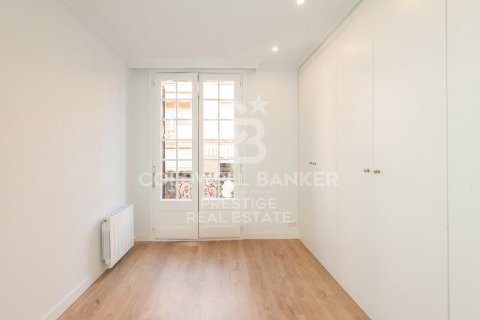 Ático de 3 dormitorios en venta en Barcelona, Cataluña, Spain № 5774 - foto 15