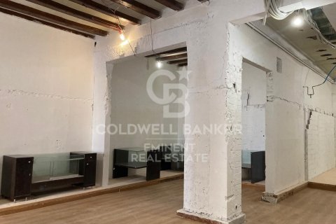 4 bedrooms apartment for sale in Barcelona, Catalonia, Spain № 7941