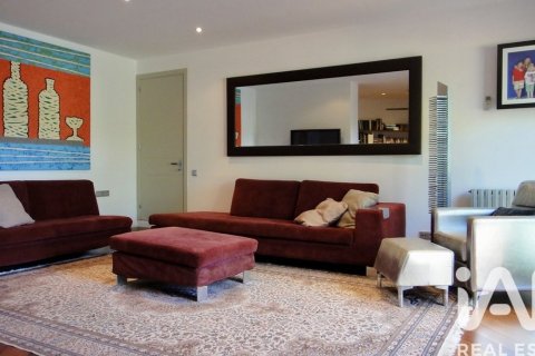 7 bedrooms house for sale in Sant Vicenc De Montalt, Barcelona, Catalonia, Spain № 4771 - photo 23
