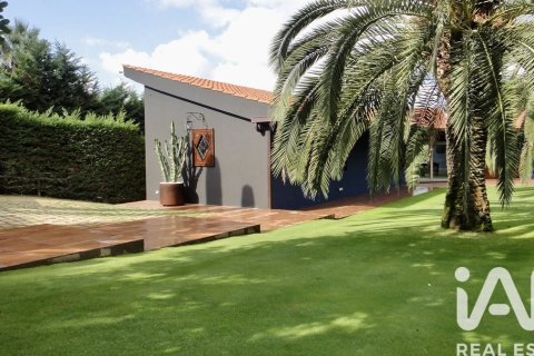7 bedrooms house for sale in Sant Vicenc De Montalt, Barcelona, Catalonia, Spain № 4771 - photo 2