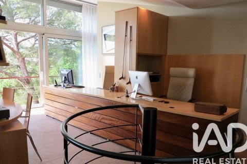 7 bedrooms house for sale in Sant Vicenc De Montalt, Barcelona, Catalonia, Spain № 4771 - photo 20