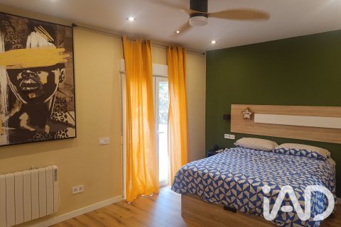 4 bedrooms townhouse for sale in Reus, Tarragona, Catalonia, Spain № 8975 - photo 18