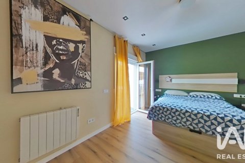 4 bedrooms townhouse for sale in Reus, Tarragona, Catalonia, Spain № 8975 - photo 17
