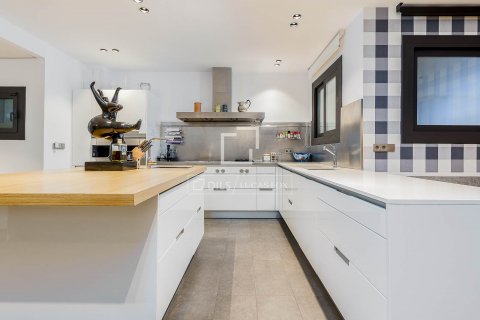 Купить квартиру в Барселона, Испания с 7 спален, 563м², № 8971 - фото 10