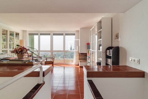 3 bedrooms villa for rent in Barcelona, Catalonia, Spain № 8973 - photo 5
