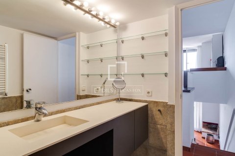 3 bedrooms villa for rent in Barcelona, Catalonia, Spain № 8973 - photo 12