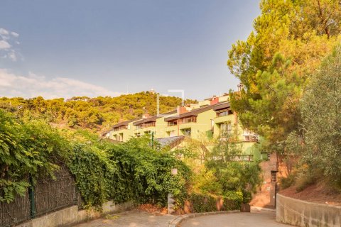 3 bedrooms villa for rent in Barcelona, Catalonia, Spain № 8973