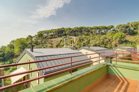 3 bedrooms villa for rent in Barcelona, Catalonia, Spain № 8973 - photo 17