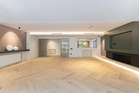 4 bedrooms apartment for sale in Barcelona, Catalonia, Spain № 1781 - photo 7