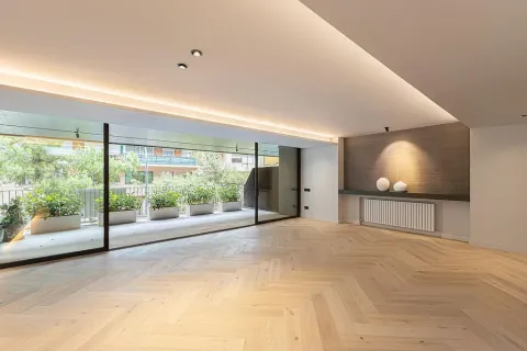 4 bedrooms apartment for sale in Barcelona, Catalonia, Spain № 1781 - photo 4