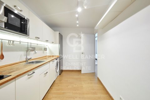 Apartamento de 2 dormitorios en venta en Barcelona, Cataluña, Spain № 5624 - foto 15