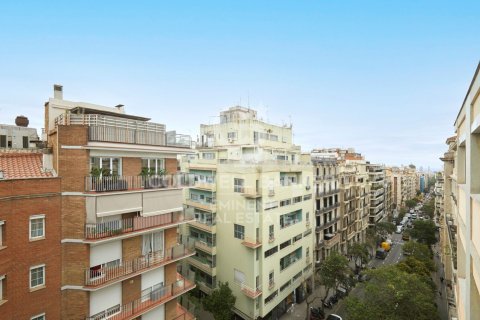 Apartamento de 2 dormitorios en venta en Barcelona, Cataluña, Spain № 5624 - foto 28