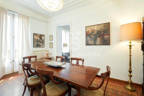 2 chambres apartment à vendre à Barcelona, Catalonia, Spain № 5625 - photo 6