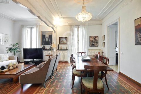 2 chambres apartment à vendre à Barcelona, Catalonia, Spain № 5625 - photo 3