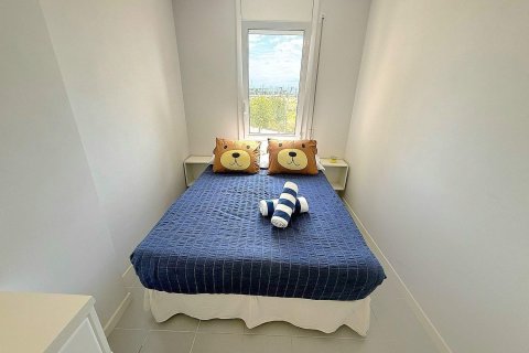 Apartamento de 3 dormitorios en venta en Calafell, Tarragona, Cataluña, Spain № 7642 - foto 20