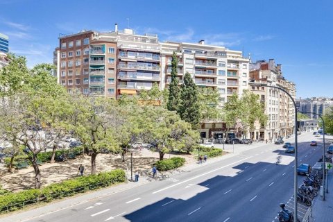 Apartamento de 3 dormitorios en venta en Barcelona, Cataluña, Spain № 8131 - foto 29