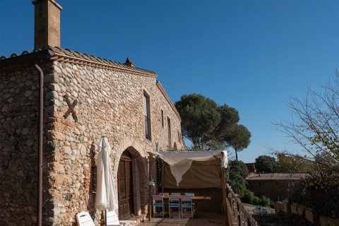 12 bedrooms house for sale in Catalonia, Spain № 8129 - photo 9