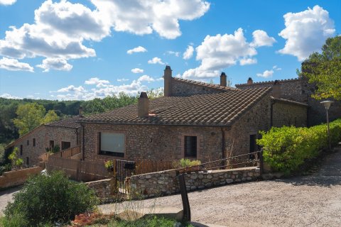 12 bedrooms house for sale in Catalonia, Spain № 8129 - photo 6