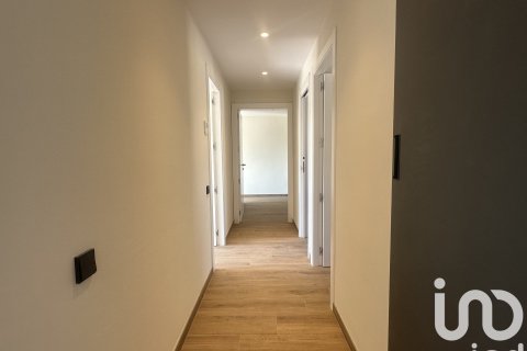 Сasa de 4 dormitorios en venta en Sant Esteve Sesrovires, Barcelona, Cataluña, Spain № 4846 - foto 18