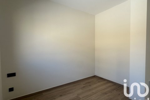 Сasa de 4 dormitorios en venta en Sant Esteve Sesrovires, Barcelona, Cataluña, Spain № 4846 - foto 29