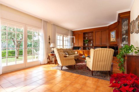 6 bedrooms villa for sale in Sant Just Desvern, Barcelona, Catalonia, Spain № 3942 - photo 7
