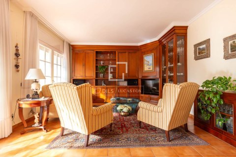 6 bedrooms villa for sale in Sant Just Desvern, Barcelona, Catalonia, Spain № 3942 - photo 11