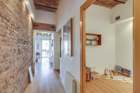 2 bedrooms apartment for sale in Barcelona, Catalonia, Spain № 6189 - photo 15