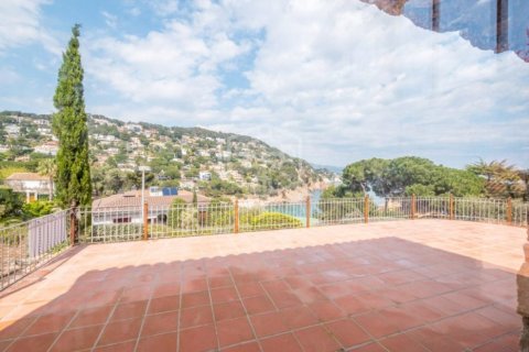 4 bedrooms villa for sale in Blanes, Girona, Catalonia, Spain № 919 - photo 6