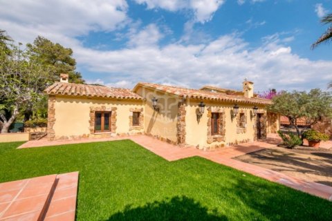 4 bedrooms villa for sale in Blanes, Girona, Catalonia, Spain № 919
