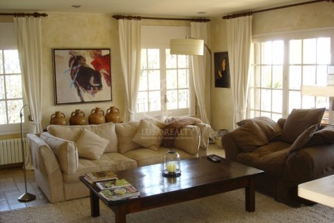 7 bedrooms villa for sale in Blanes, Girona, Catalonia, Spain № 917 - photo 13