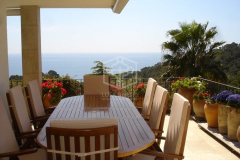 7 bedrooms villa for sale in Blanes, Girona, Catalonia, Spain № 917 - photo 2