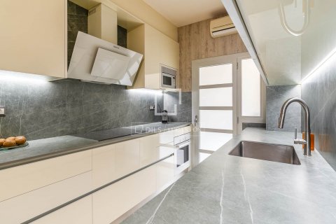 3 bedrooms penthouse for sale in Barcelona, Catalonia, Spain № 8650 - photo 27