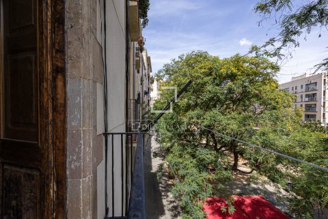 1 bedroom apartment for sale in Barcelona, Catalonia, Spain № 8647 - photo 2