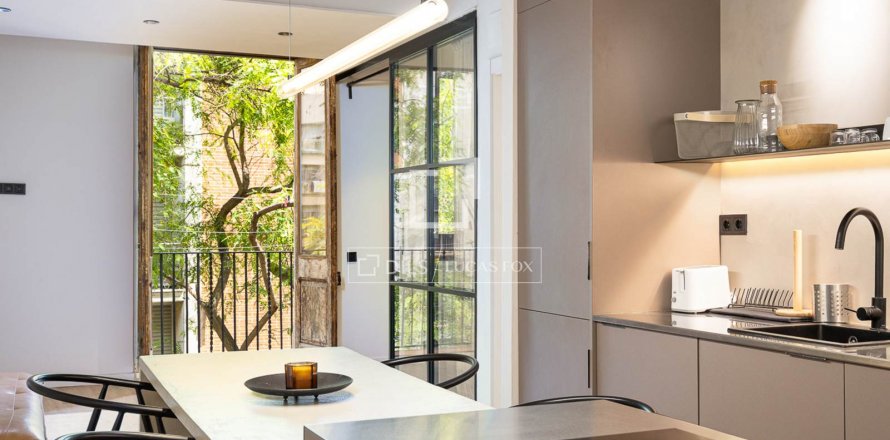 1 bedroom apartment for sale in Barcelona, Catalonia, Spain № 8647