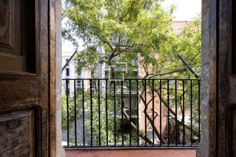 1 bedroom apartment for sale in Barcelona, Catalonia, Spain № 8647 - photo 4
