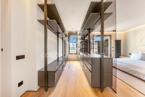 268 sq.m. penthouse for sale in Barcelona, Catalonia, Spain № 7845 - photo 8
