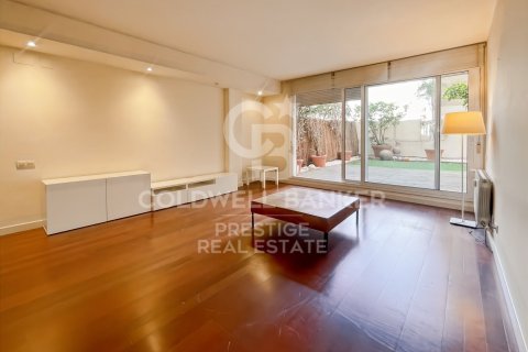 3 bedrooms apartment for sale in Barcelona, Catalonia, Spain № 7846 - photo 8