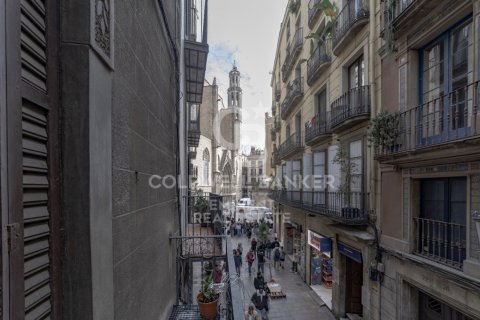 3 bedrooms apartment for sale in Barcelona, Catalonia, Spain № 7851 - photo 2