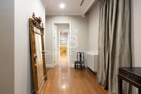 3 bedrooms apartment for sale in Barcelona, Catalonia, Spain № 6071 - photo 15